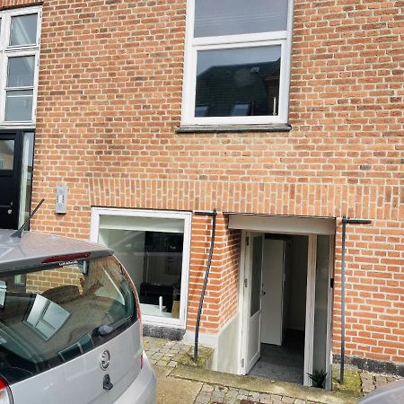 Aday - Charming Studio Close To The Football Stadium Aalborg Eksteriør billede