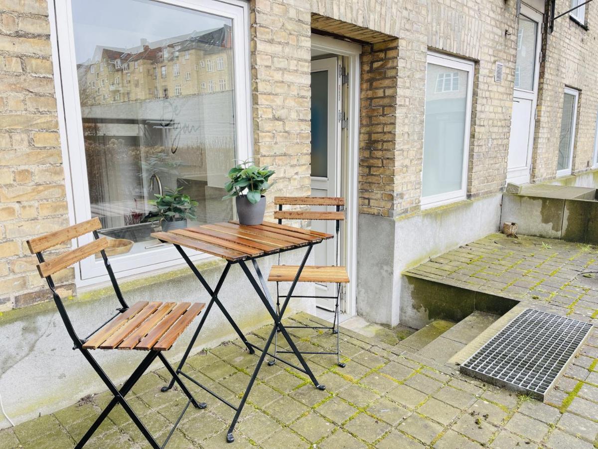 Aday - Charming Studio Close To The Football Stadium Aalborg Eksteriør billede